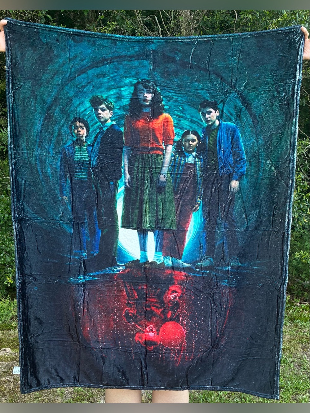 NEW “IT: Welcome to Derry” Throw Blanket